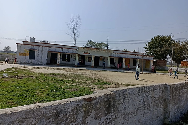 Depiction of educational conditions before development, highlighting the need for better facilities and resources.